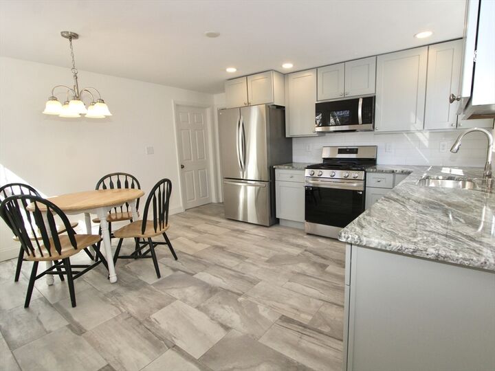Property Photo:  18 Palisades St  MA 01604 