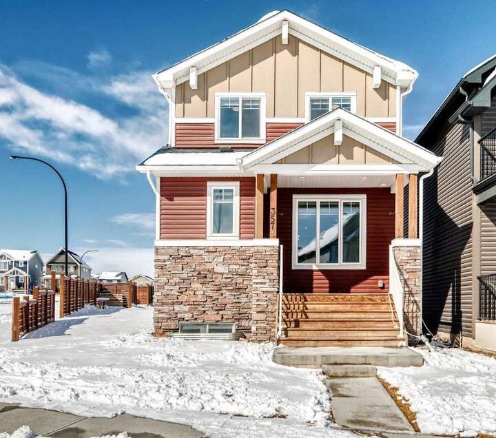 Property Photo:  357 Calhoun Common NE  AB T3P 1T2 