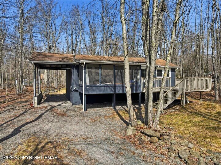 Property Photo:  143 Tepee Drive  PA 18347 