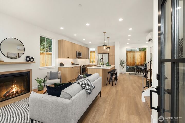 Property Photo: 11812 NE 103rd Place WA 98033