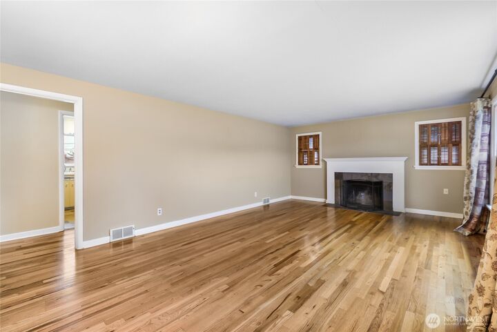 Property Photo: 5101 Delaware Avenue WA 98203