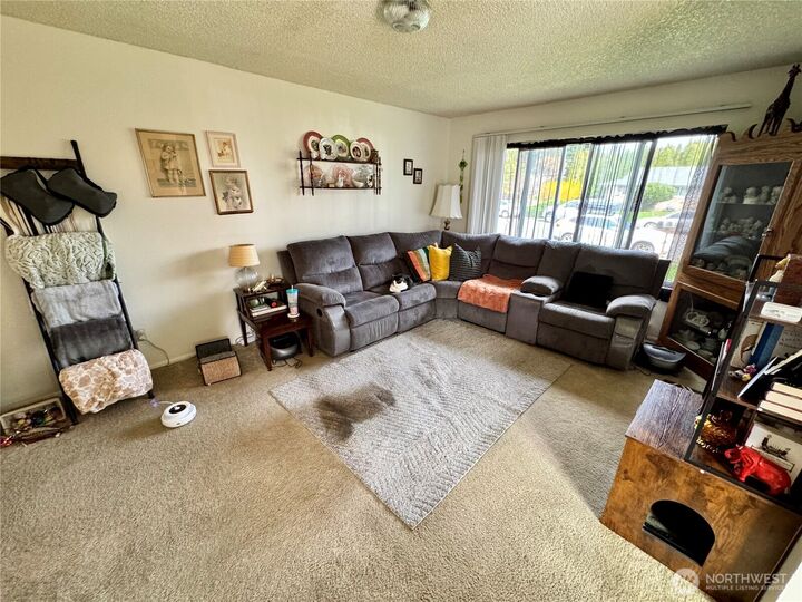 Property Photo:  202 SE 157th Avenue  WA 98684 