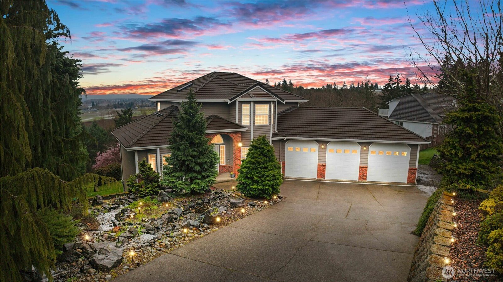 Property Photo:  5801  51st Avenue Ct E  WA 98443 