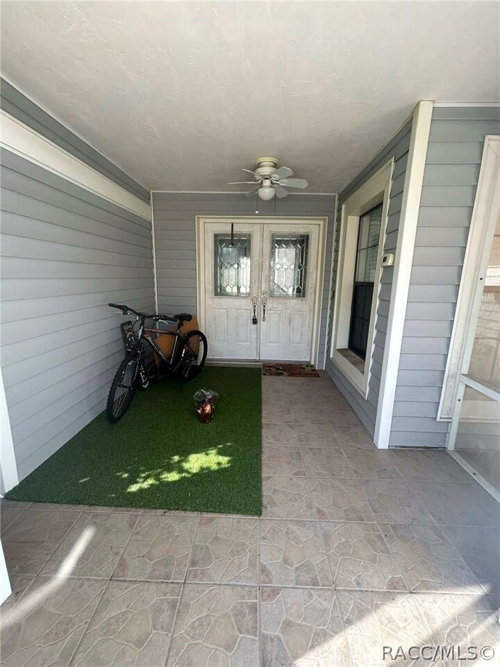 Property Photo:  229 W Sugarberry Lane  FL 34465 