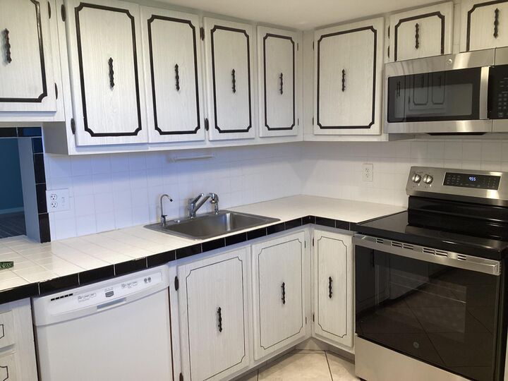 Property Photo: 2600 NE 1st Lane 418 FL