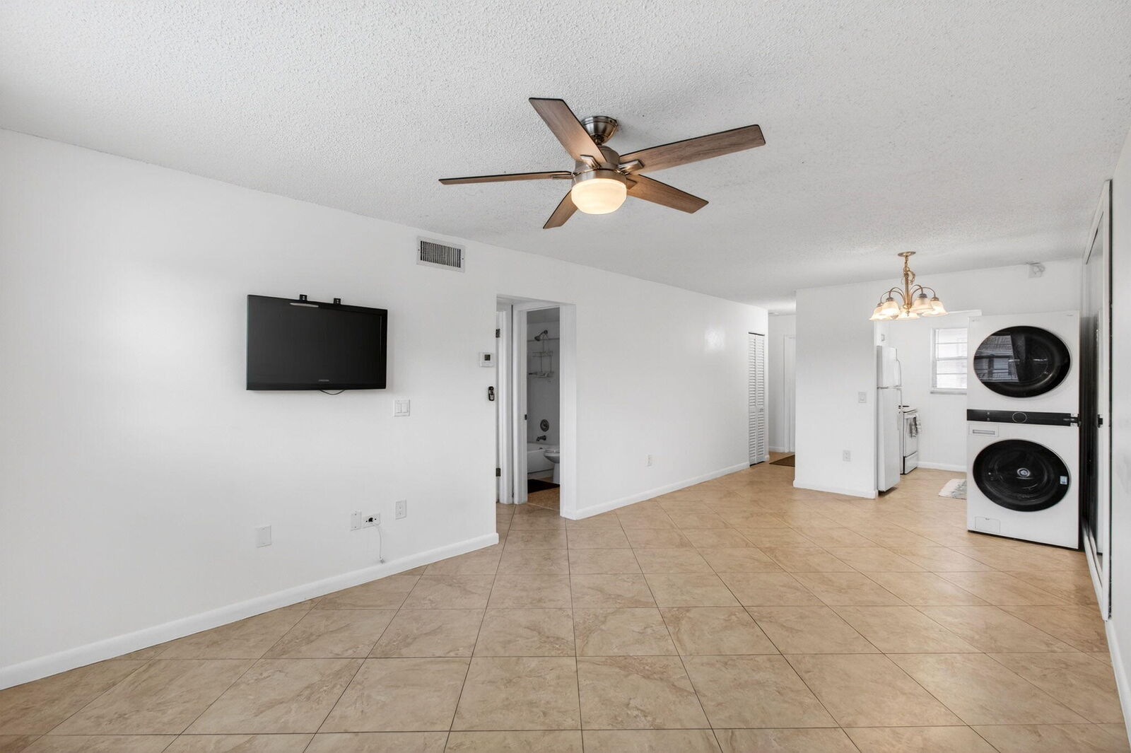 Property Photo:  600 SW 2nd Avenue 240  FL 33432 
