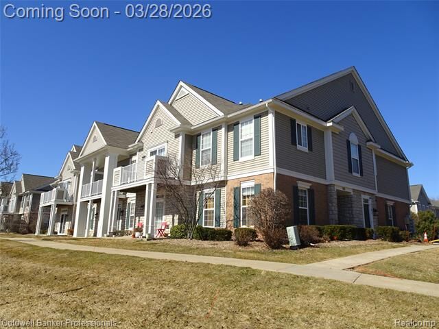 Property Photo:  1191 Alameda Boulevard  MI 48085 