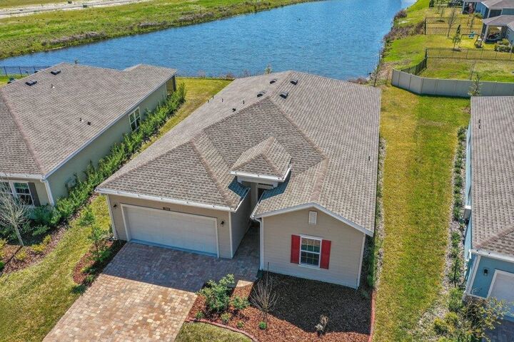 Property Photo:  210 White Rabbit Run  FL 32092 