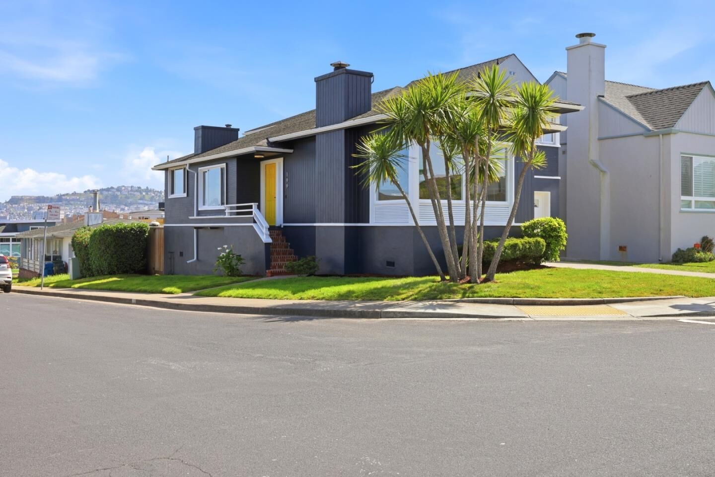 Property Photo: 199 Westbrook Avenue CA 94015