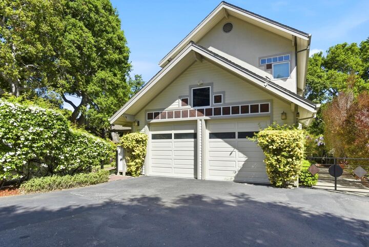 Property Photo:  2060 Bunker Hill Drive  CA 94402 