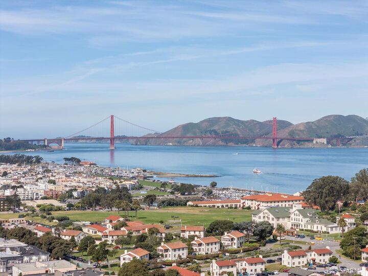 Property Photo:  1170 Chestnut Street  CA 94109 