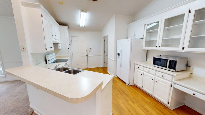 Property Photo:  211 Cumberland  AL 36301 