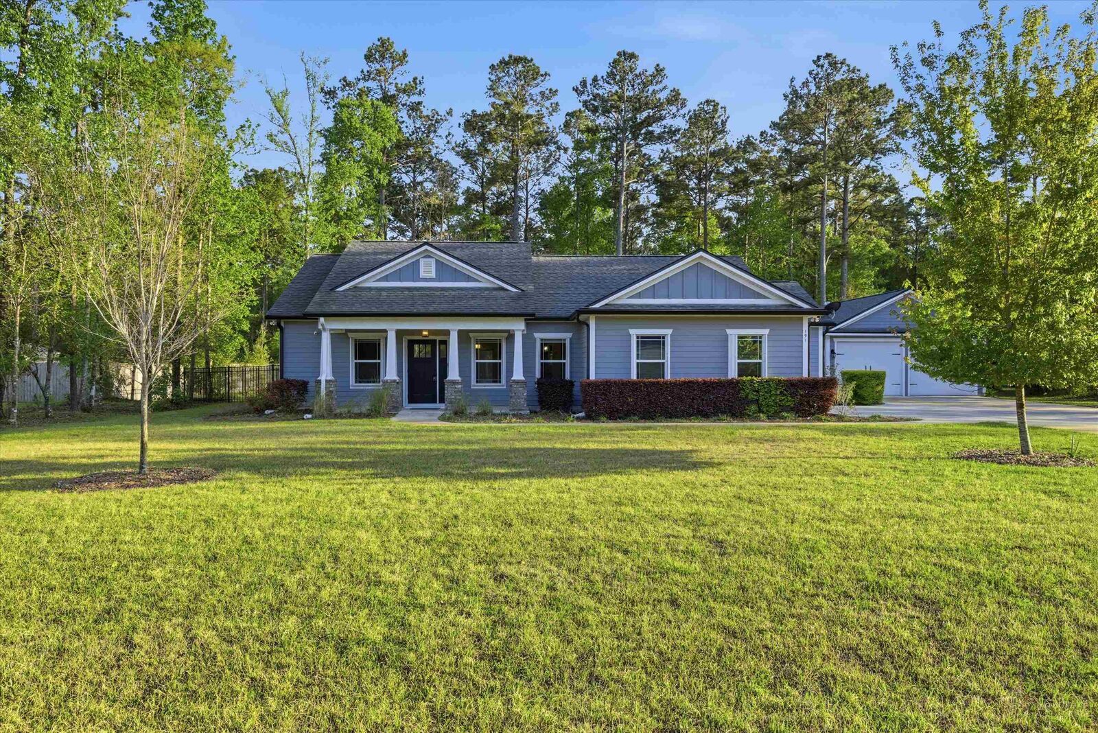 Property Photo:  191 Parkside Circle  FL 32327 