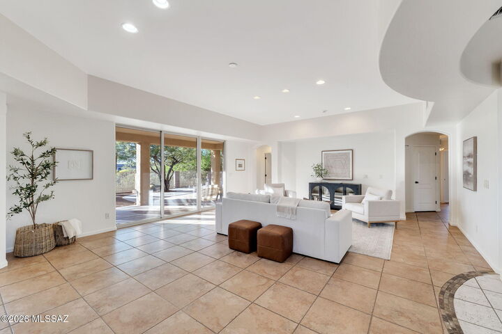 Property Photo:  12925 N High Hawk Drive  AZ 85658 