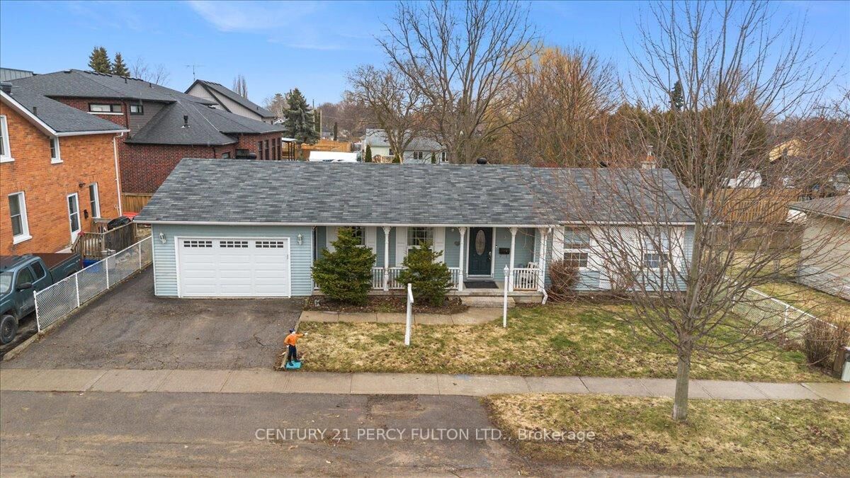 Property Photo: 5 Durham Street ON L1C 1H4