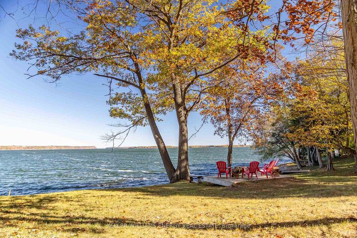 11858 Loyalist Parkway — photo 1