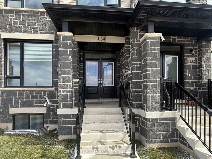 Property Photo:  1134 Wheat Boom Drive  ON L6H 8C1 