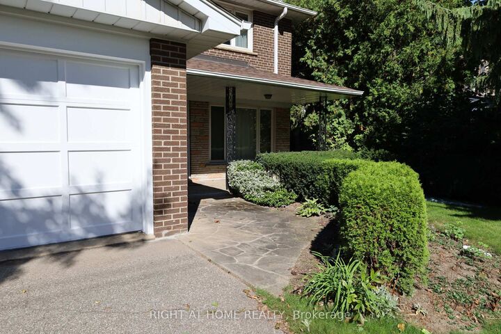 Property Photo: 236 York Mills Road ON M2L 1L1