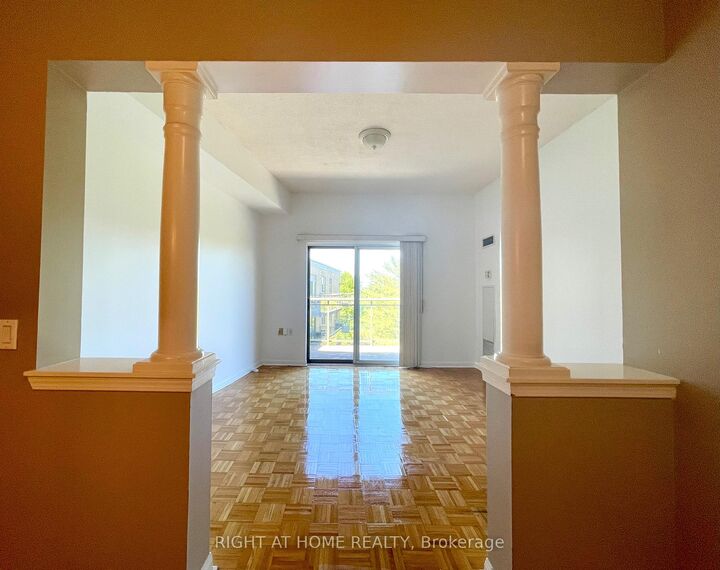 Property Photo: 2506 Rutherford Road 501 ON L4K 5N4