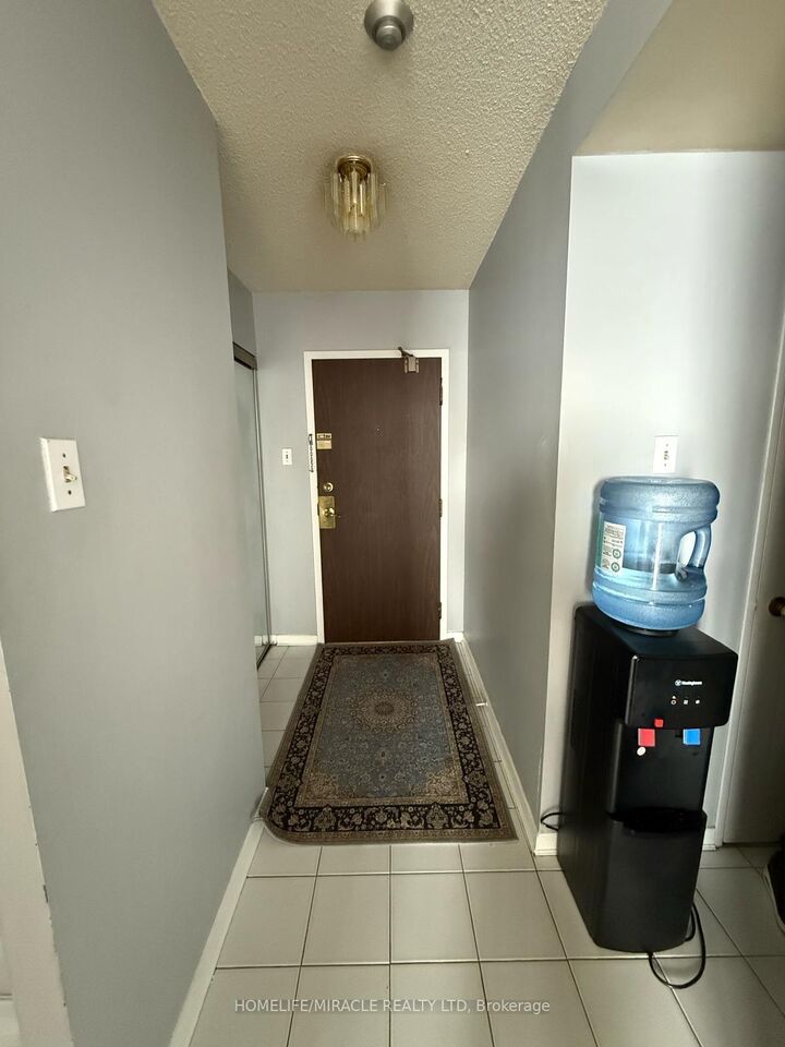 Property Photo: 2901 Kipling Avenue 507 ON M9V 5E5