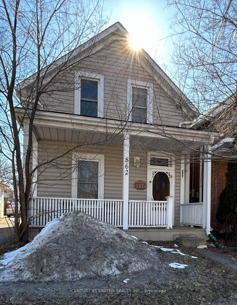 Property Photo:  862 George Street N  ON K9H 3T7 