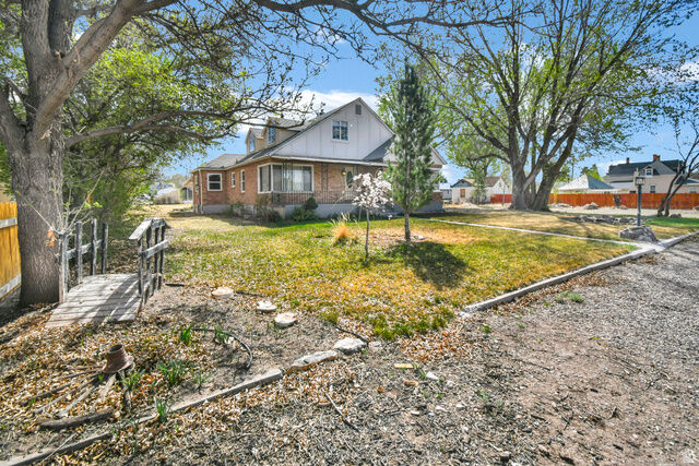 Property Photo: 60 E 200 N UT 84754