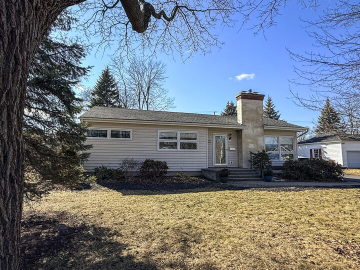 Property Photo:  6 Olivetti Place  NY 12901 