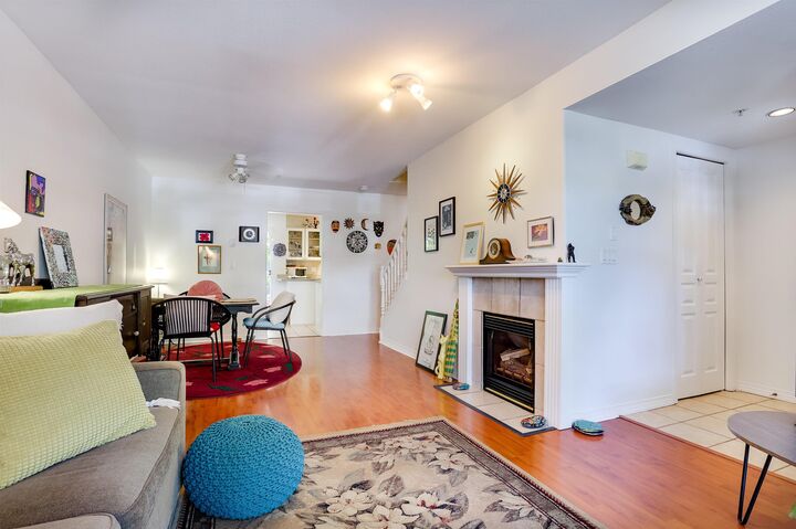Property Photo: 15432 16A Avenue 1 BC V4A 1T3