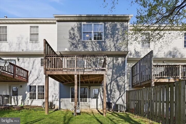 Property Photo:  118 Seabreeze Lane  VA 22602 