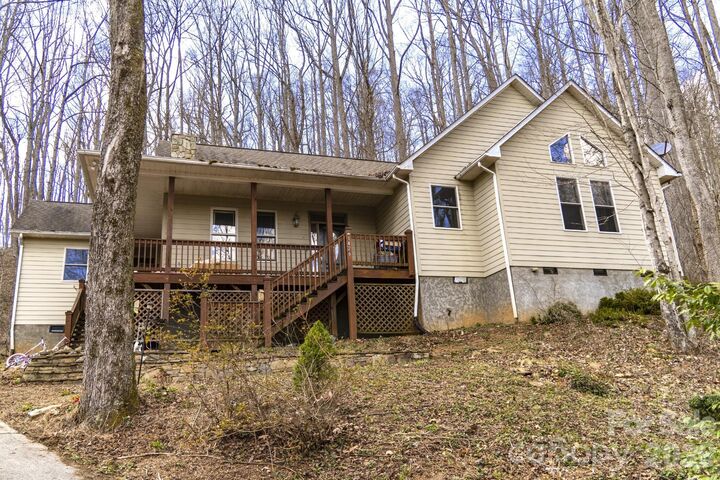 Property Photo:  1426 Fern Trail  NC 28786 