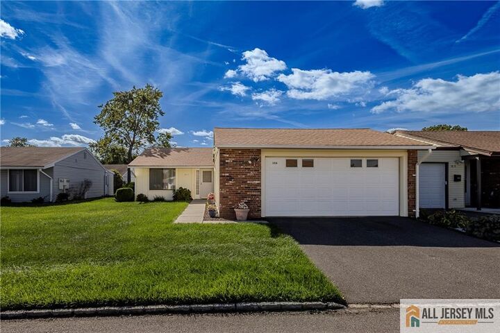 Property Photo: 30 Larch Plaza 30A NJ 08831