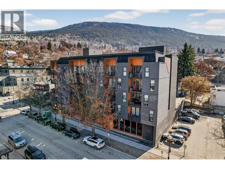Property Photo: 514 Victoria Street 403 BC V1L 3G7