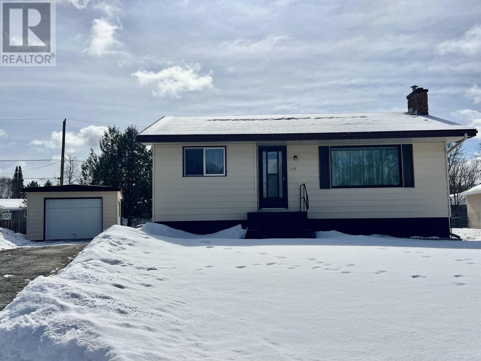 Property Photo:  117 Dogwood Ct  ON P0T 1C0 