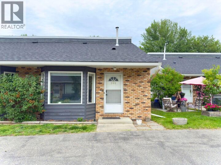 Property Photo: 3155 Gordon Drive 202 BC V1W 3N5