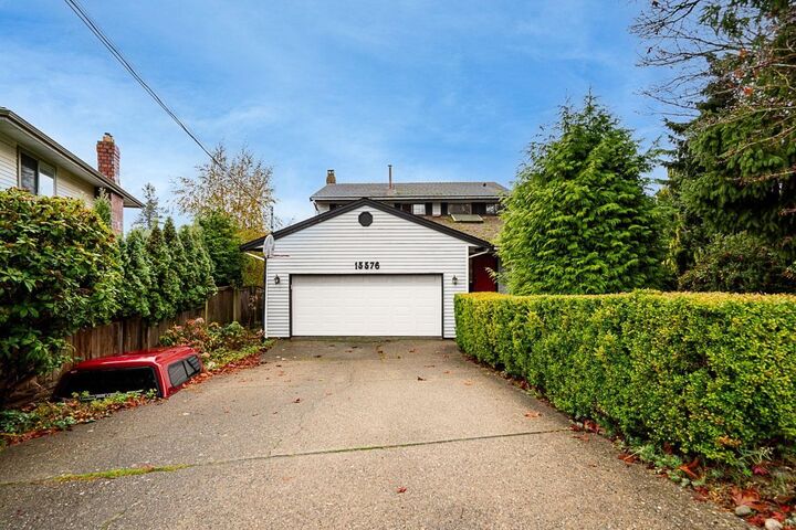 Property Photo: 15576 Buena Vista Avenue BC V4B 1Z2