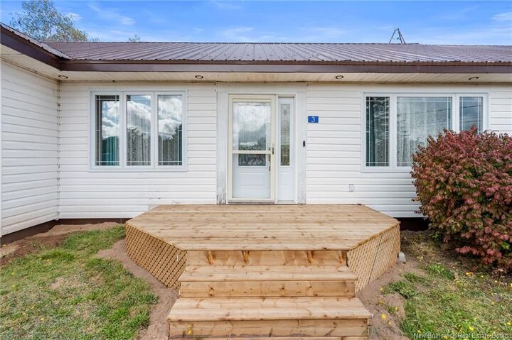 Property Photo: 3 Chatellerault Avenue NB E4V 1C8