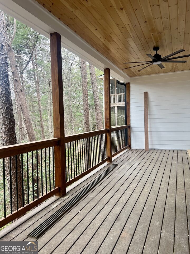 Property Photo:  333 Rosen Strasse  GA 30545 