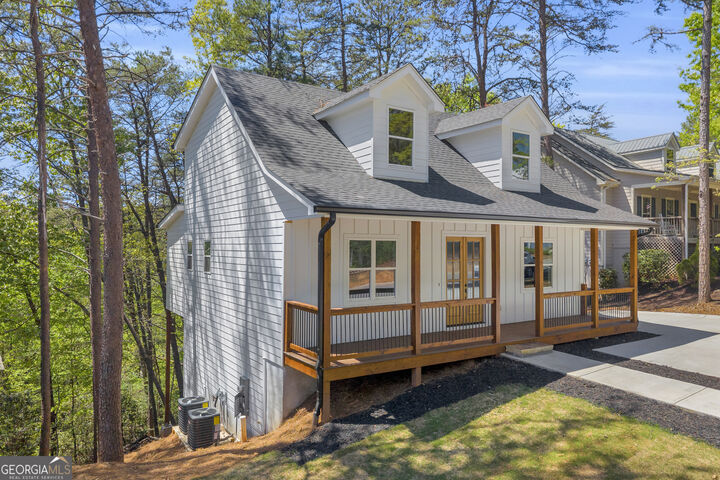 Property Photo:  333 Rosen Strasse  GA 30545 