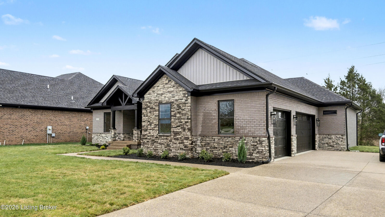 Property Photo:  10400 Martinside Dr  KY 40291 