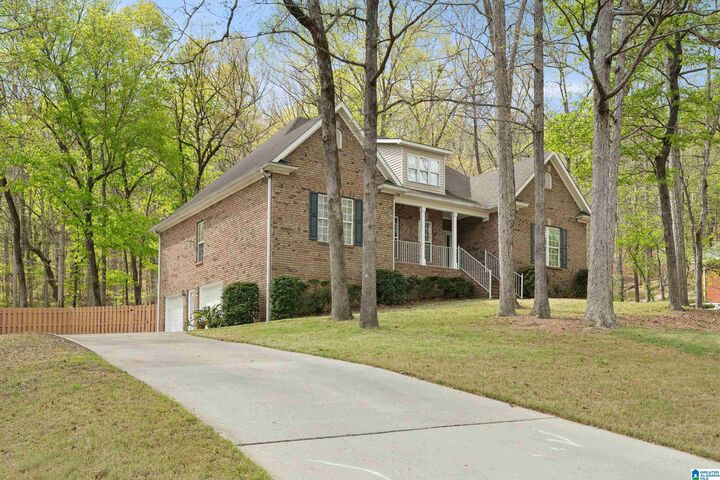 Property Photo:  121 Oak Forest Way  AL 35124 