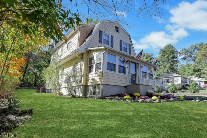 Property Photo:  172 Yawpo Ave  NJ 07436 