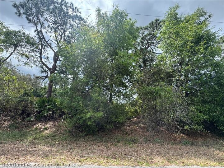 Property Photo: 3158 Locust Avenue FL 33852