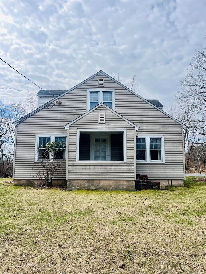 Property Photo:  537 Route 17K  NY 12721 