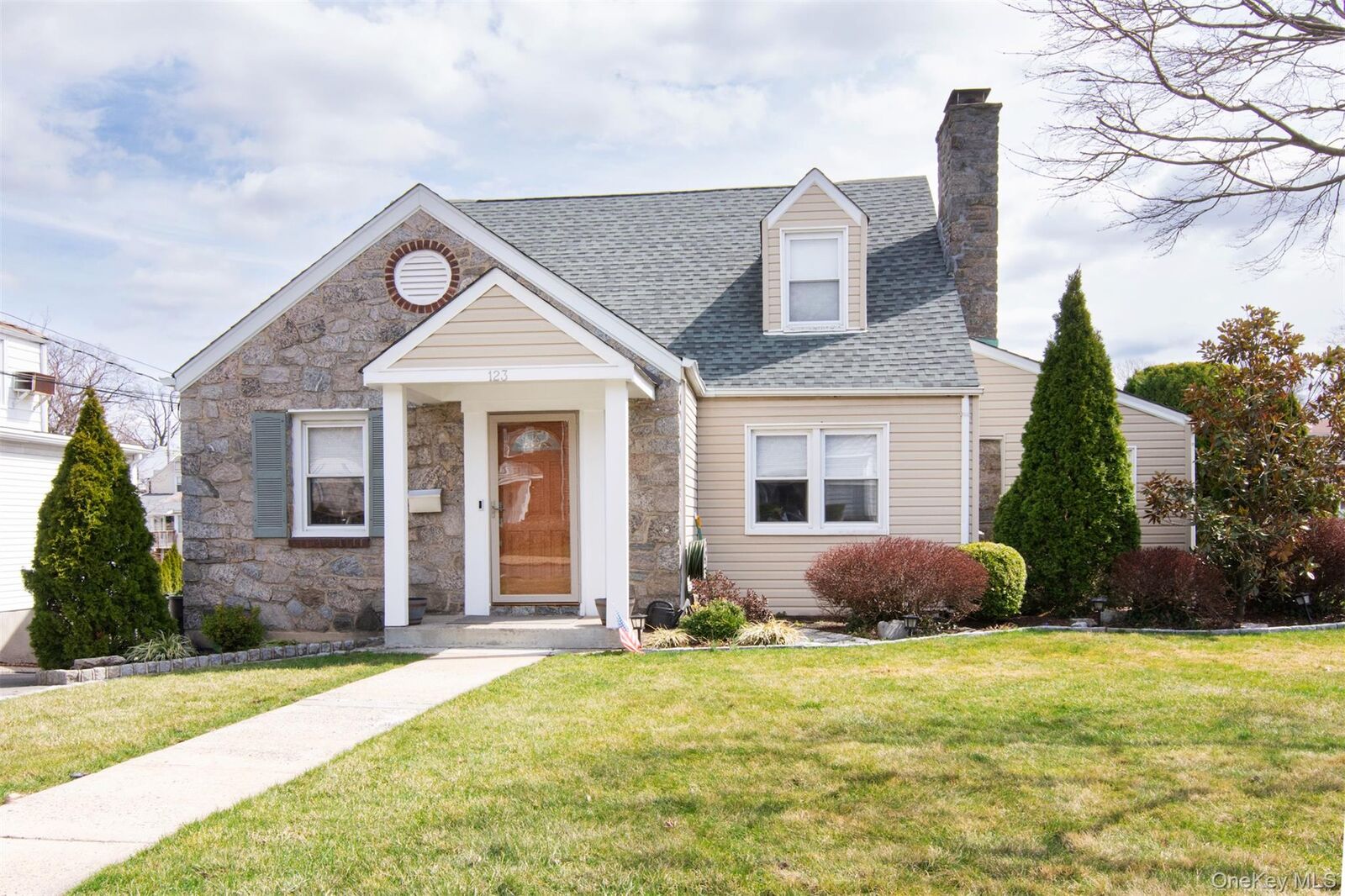 Property Photo: 123 Hildreth Place NY 10704