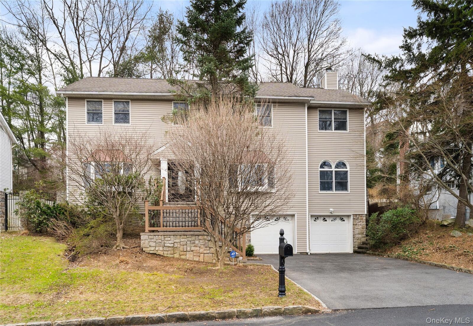 Property Photo:  20 Mendham Avenue  NY 10706 