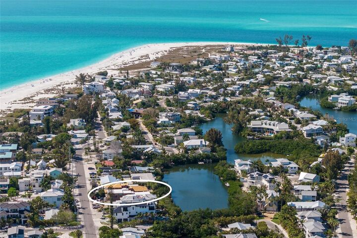 Property Photo:  406 N Shore Drive  FL 34216 