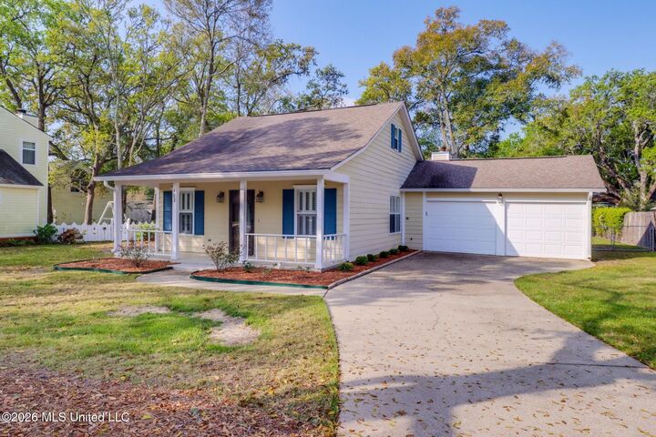 Property Photo:  102 S Wright Avenue  MS 39560 