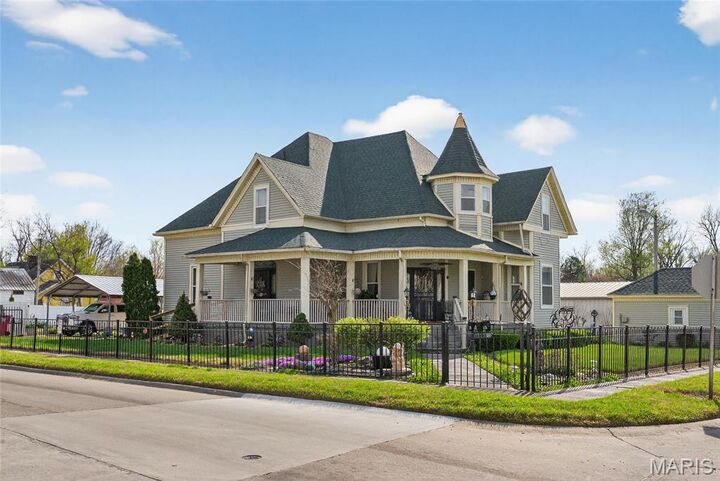 Property Photo:  303 Dorothy Street  MO 63801 