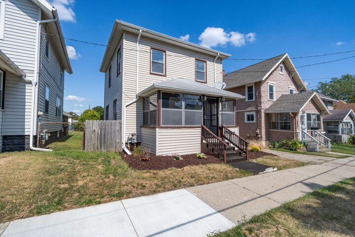 Property Photo:  140 Moore Street  MI 49203 