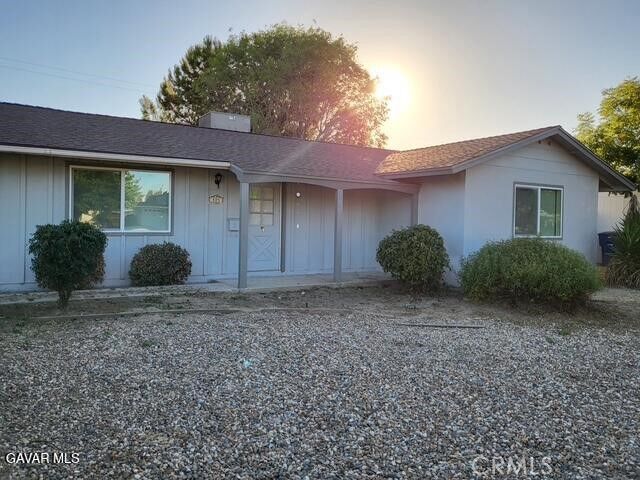 Property Photo:  325 Oak Fair  CA 93309 